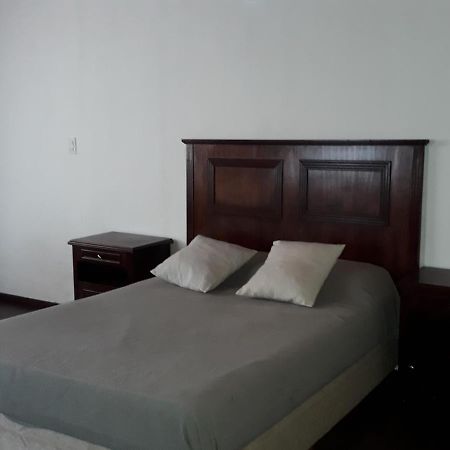 Depto Amplio C/Cochera Apartment Corrientes Ngoại thất bức ảnh