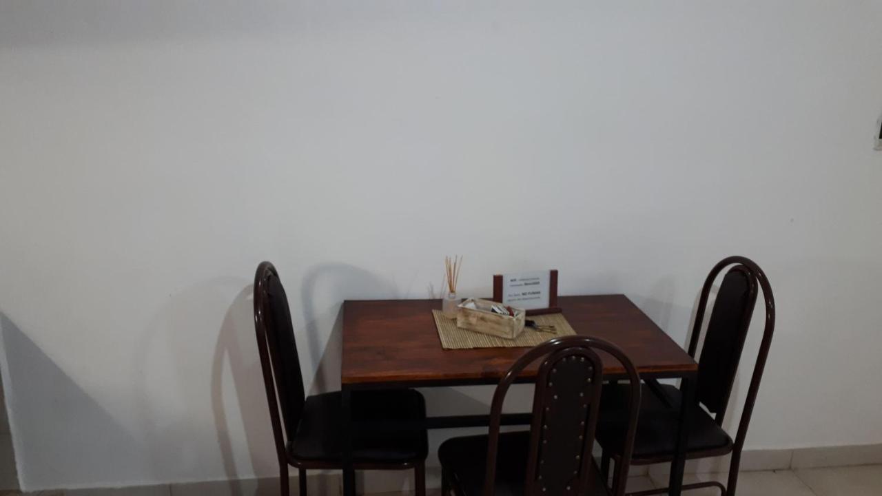 Depto Amplio C/Cochera Apartment Corrientes Ngoại thất bức ảnh